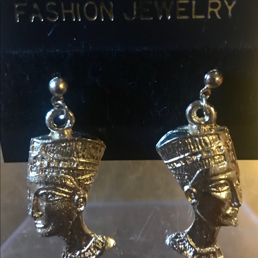 Nefertiti Earrings